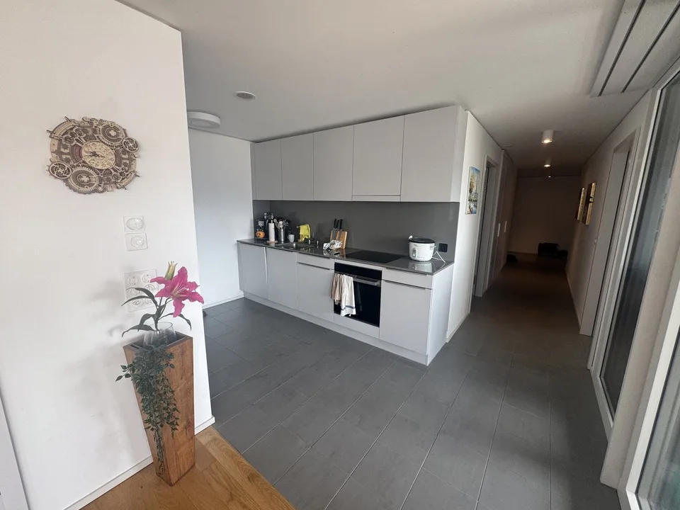3½ ZI-WOHNUNG IN ZÜRICH - KREIS 9 ALTSTETTEN, MÖBLIERT, TEMPORÄR – foto 2 di 8