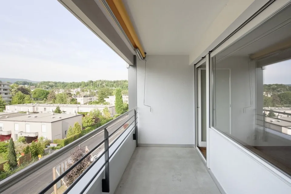 Ampio appartamento 2.5 locali nel bellissimo comune di Reinach! – foto 6 di 7