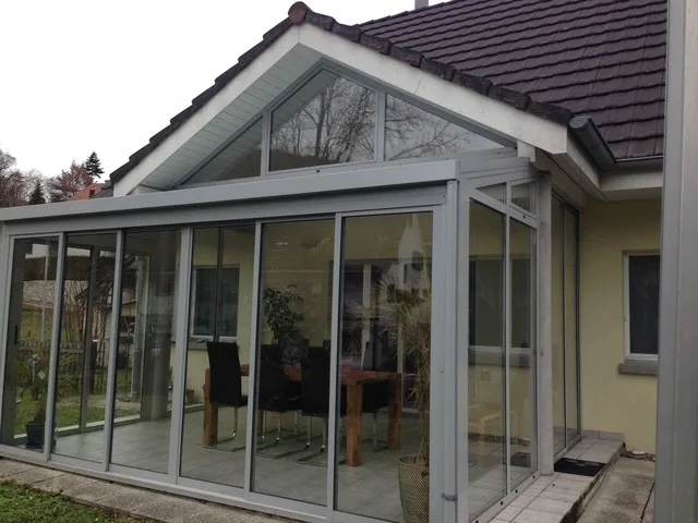 Charmantes freistehendes 4.5 Zimmer Einfamilienhaus mit grossem Garten – foto 3 di 11