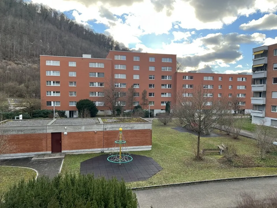 Helle 3.5-Zimmerwohnung mit Balkon! – Foto 9 von 9