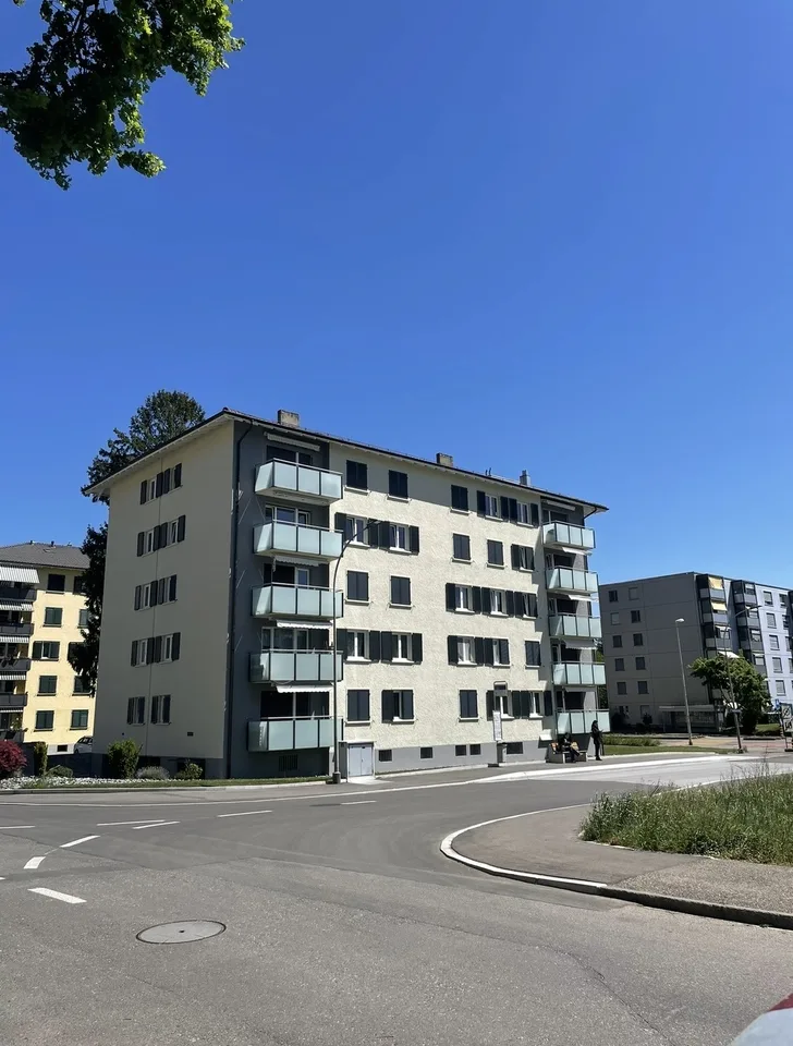 Inquilino per appartamento 3.5 locali a Grenchen – foto 2 di 7