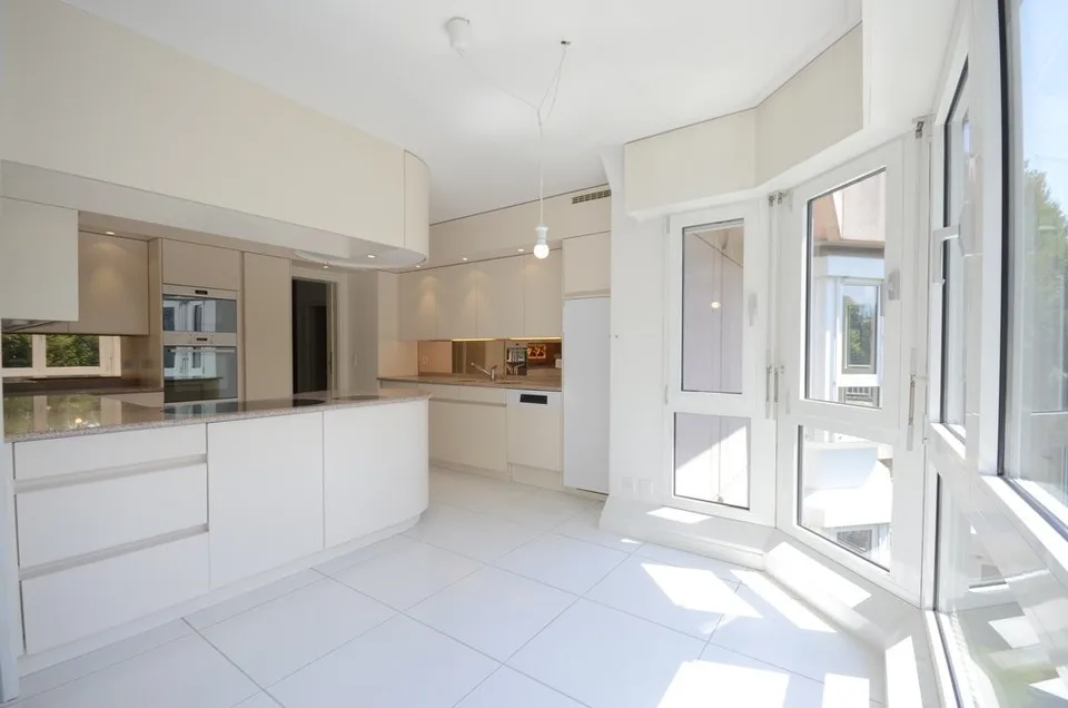 Lumineux 4.5 pièces dans un quartier prisé – foto 4 di 11