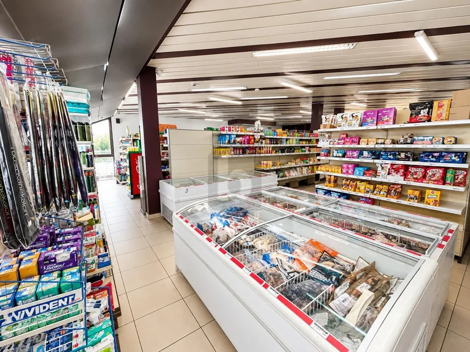 ÉPICERIE AVEC UNE CLIENTÈLE EXISTANTE – Foto 4 von 4