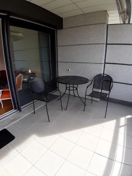 4 Zimmer Wohnung in Genève – Foto 2 von 10