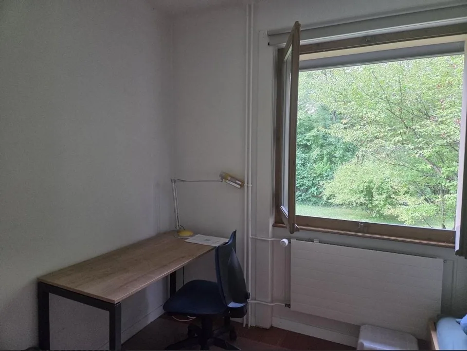 Room in shared flat for FEMALE STUDENT – Foto 2 von 9