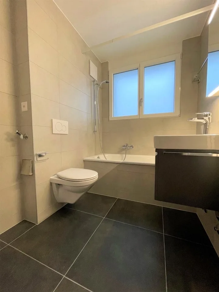 Bel appartement de 3 pces rénové – photo 2 sur 6