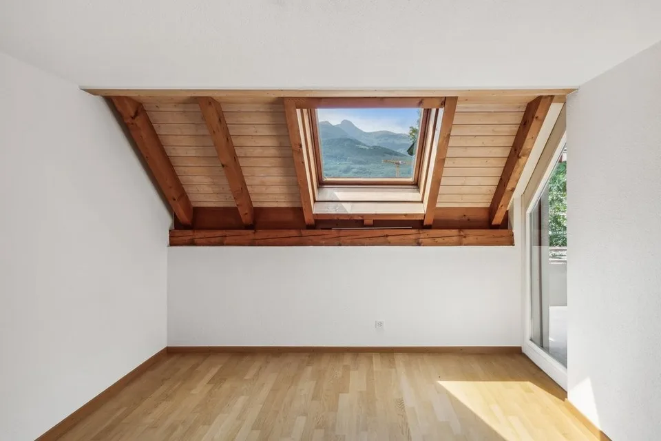 Your new home on two floors with a view of the mountains! – photo 7 of 12