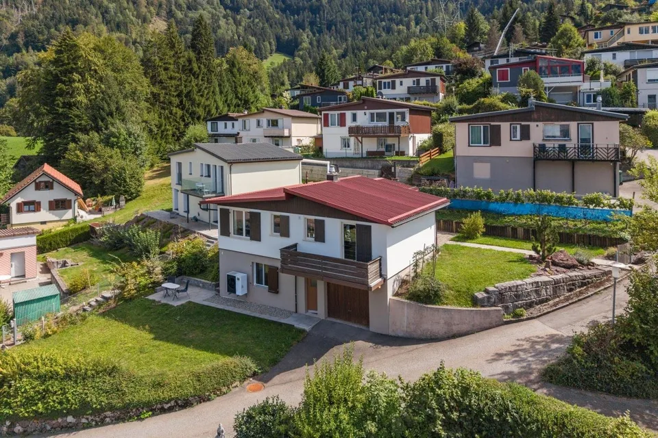 Einfamilienhaus mit traumhafter Walensee- und Bergsicht – Foto 2 von 12