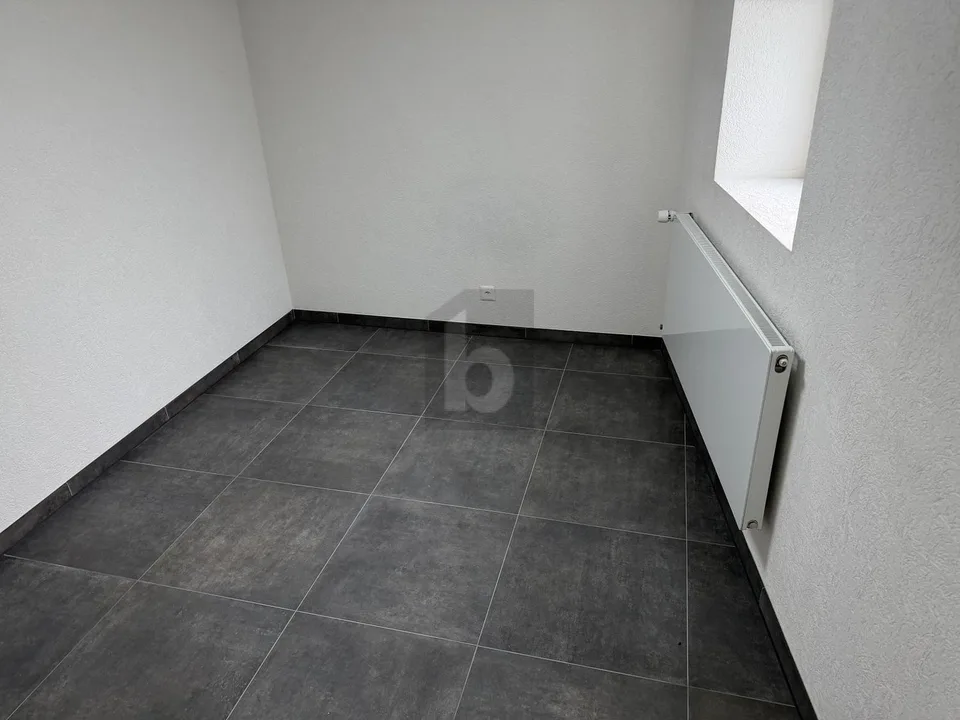 POLYVALENT ET PROCHE DU CENTRE – Foto 2 von 4