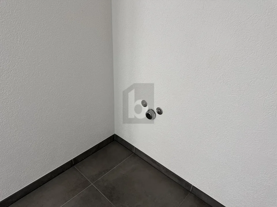 POLYVALENT ET PROCHE DU CENTRE – Foto 4 von 4