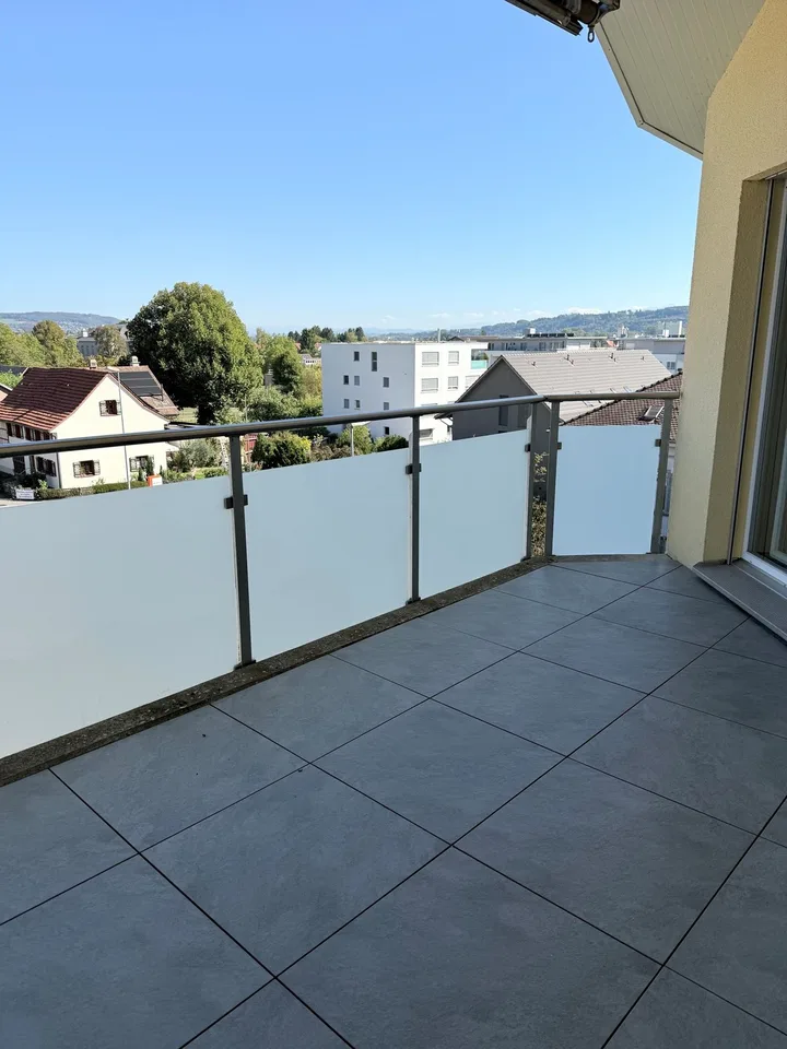 Modern apartment with a wonderful view – photo 13 of 15