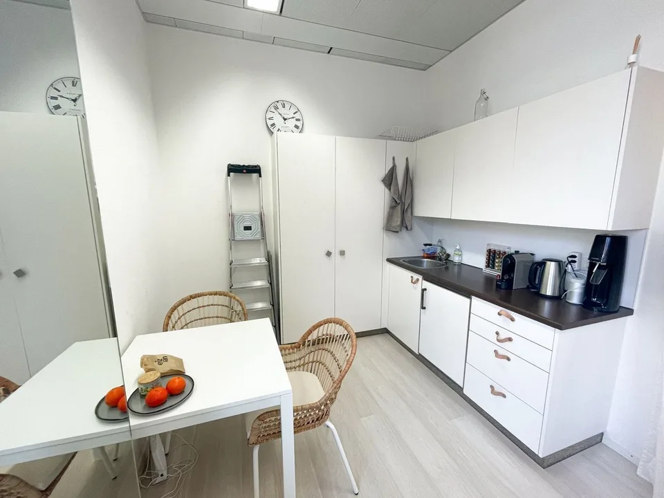 IN AFFITTO - Spazio commerciale 54 m² – foto 5 di 7