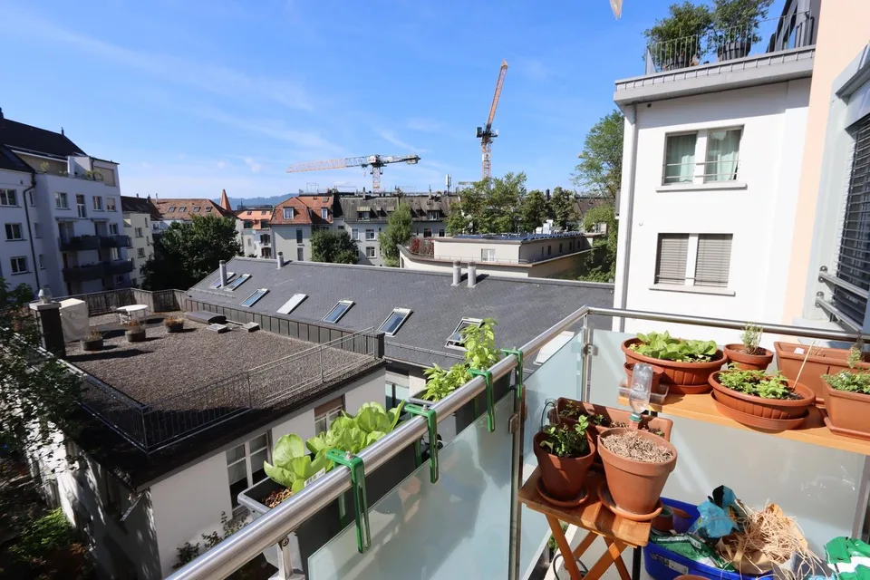 EXKLUSIVE 3-ZIMMERWOHNUNG AM SCHFFHAUSERPLATZ – Foto 9 von 10