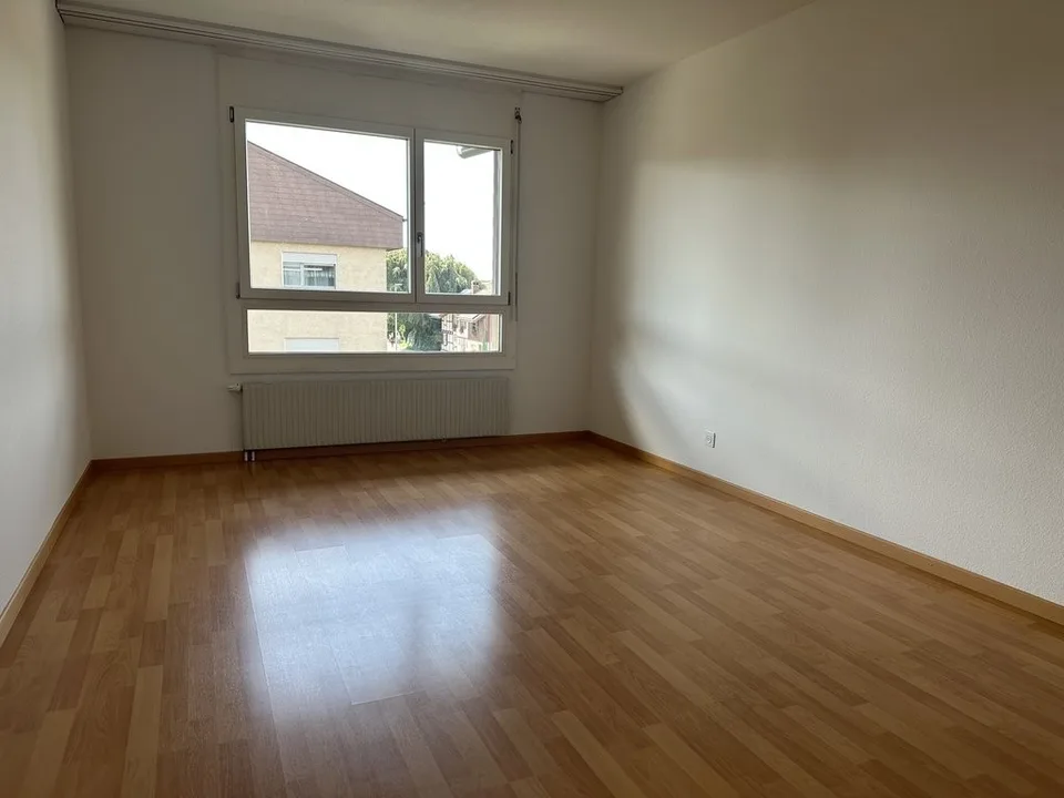 Wohnen mit viel Licht und gemütlichem Ambiente in Lyss – Foto 4 von 9
