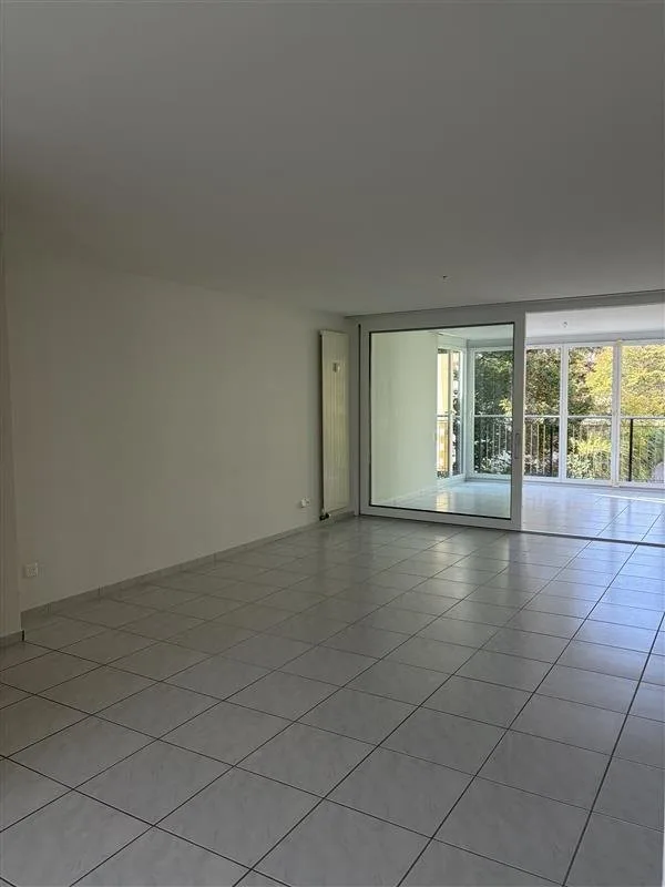 Spacious 3.5-room apartment in the heart of Pratteln – photo 2 of 9