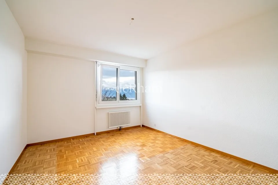 Magnifique 2.5 pièces au 2ème étage de 54 m2 rénové – foto 2 di 9