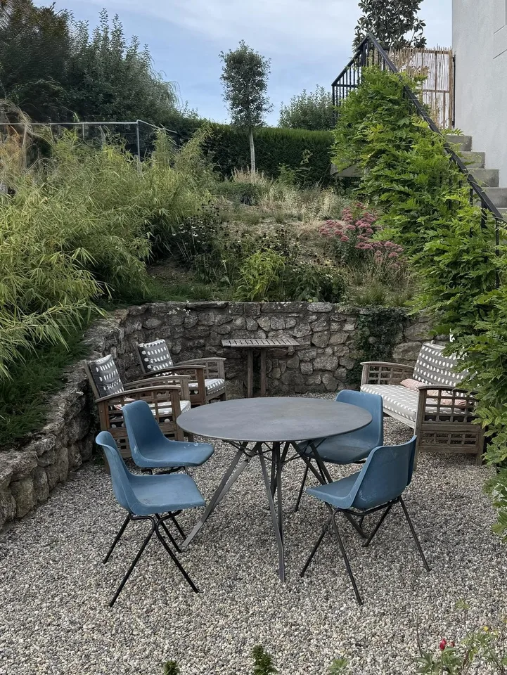 Collonges-sous-Salève - Großes Studio mit Mezzanine und Außenbereich – Foto 7 von 8