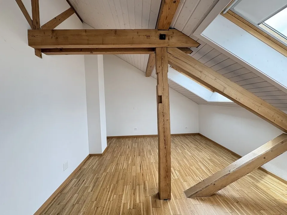 Duplex 3.5 Zimmer für 1'370.- CHF/Monat inkl. Nebenkosten – Foto 5 von 7
