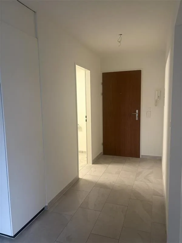 Grosszügige 3-Zimmerwohnung mit Aussicht über Reinach – Foto 6 von 8