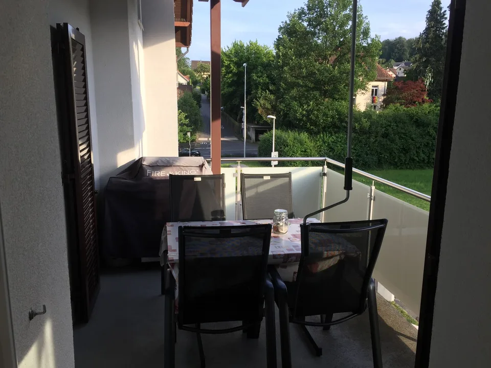 Charmante 3.5-Zimmerwohnung mit Balkon – Foto 4 von 8
