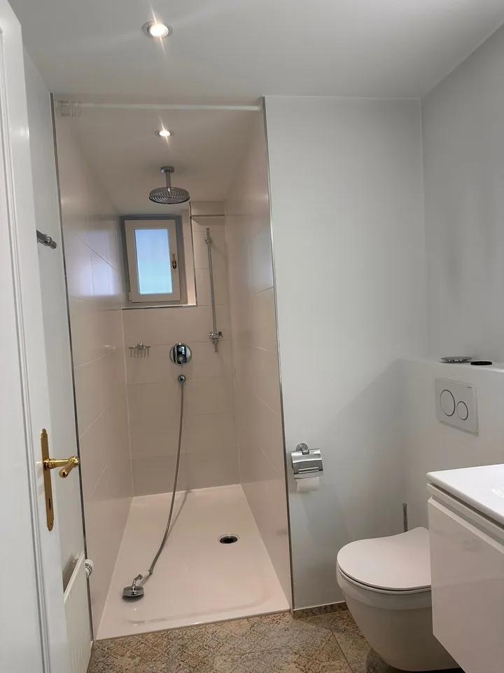 Luxuriöses WG Zimmer mit Badezimmer en-suite in 8004 Zürich – Foto 9 von 15