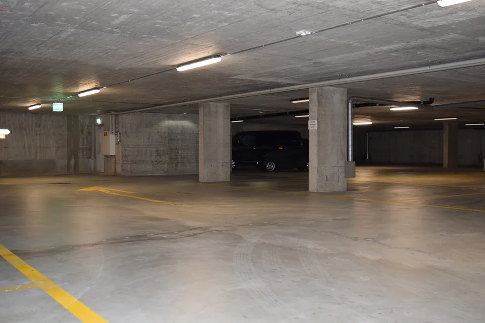 Stationner en toute sécurité et commodité à Wallisellen ! – photo 3 sur 3