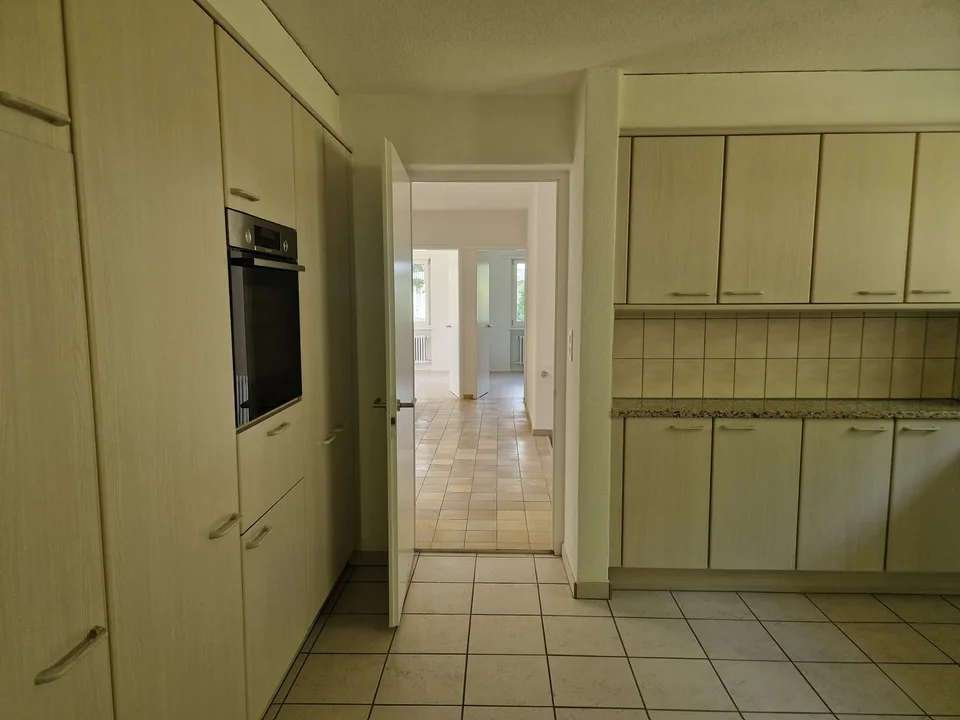 Grosszügiges 6-Zimmer-Einfamilienhaus mit viel Privatsphäre – photo 12 sur 20