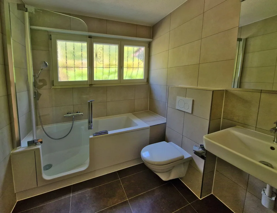 Grosszügiges 6-Zimmer-Einfamilienhaus mit viel Privatsphäre – photo 10 sur 20