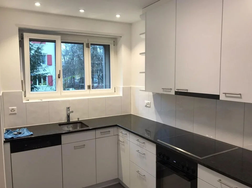 3½ ZI-WOHNUNG IN BERN - AUSSERHOLLIGEN, MÖBLIERT, TEMPORÄR – foto 4 di 10