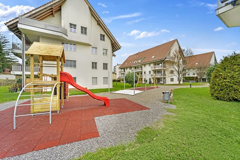 Modern 3.5-room apartment with large balcony – photo 3 of 8