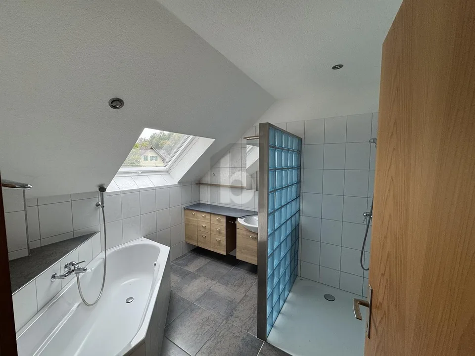 SPACIOUS LIVING WITH 150 M² TERRACE – photo 4 of 4