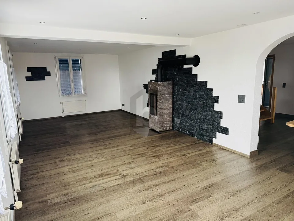 SPACIOUS LIVING WITH 150 M² TERRACE – photo 3 of 4