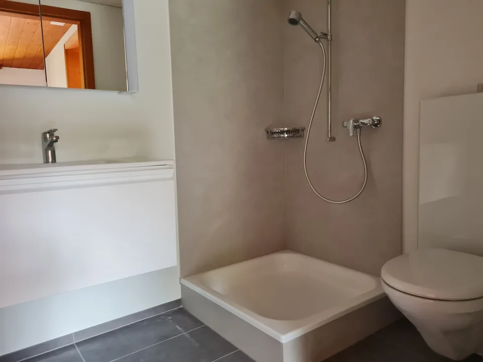 2-Bedroom Apartment near Bowil Train Station – photo 6 of 7