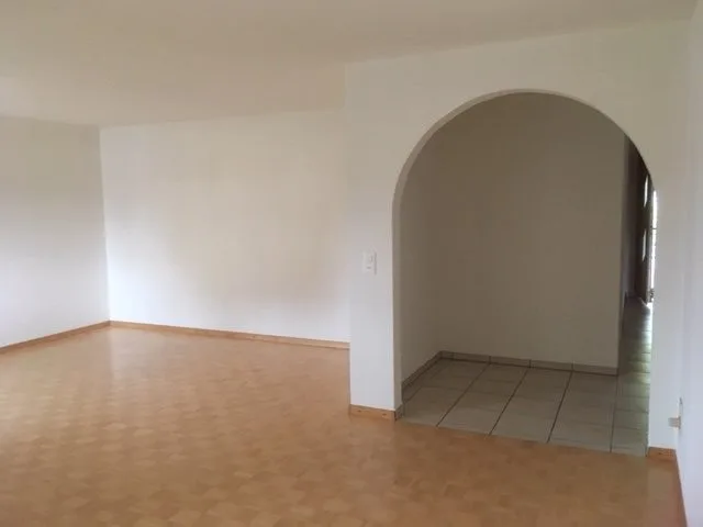 Gemütliche 2.5 Zimmerwohnung – photo 3 of 6