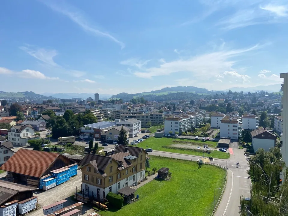 Die Gelegenheit! Moderne 2.5 Z- Wohnung im 12. OG mit sonnigem Balkon – Foto 10 von 10