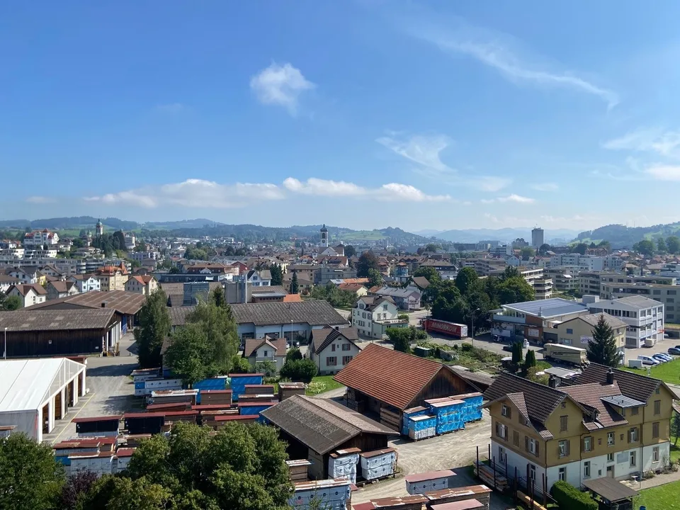 Die Gelegenheit! Moderne 2.5 Z- Wohnung im 12. OG mit sonnigem Balkon – Foto 8 von 10