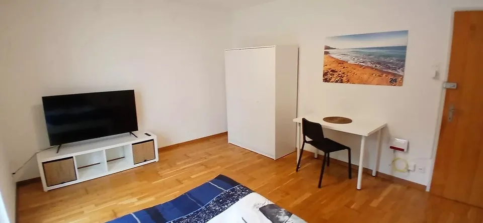 Möbliertes Zimmer zentral - Heute einziehen – foto 3 di 13
