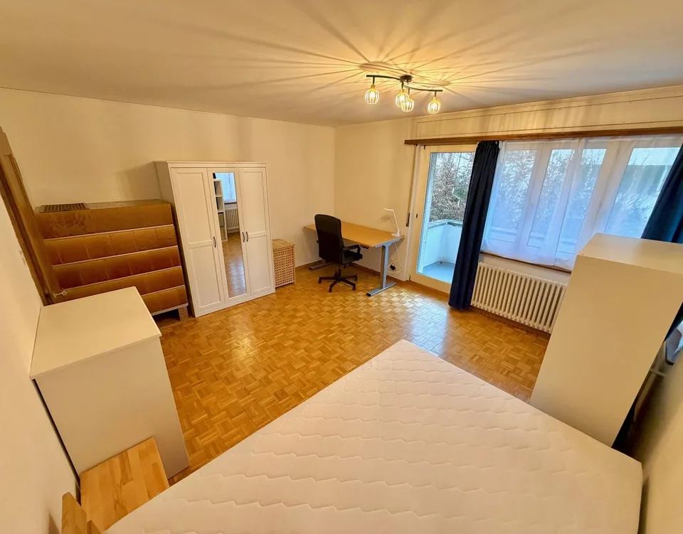 Ruhig gelegenes WG-Zimmer mit guter Verkehrs-/ÖV Anbindung :) – photo 3 sur 10