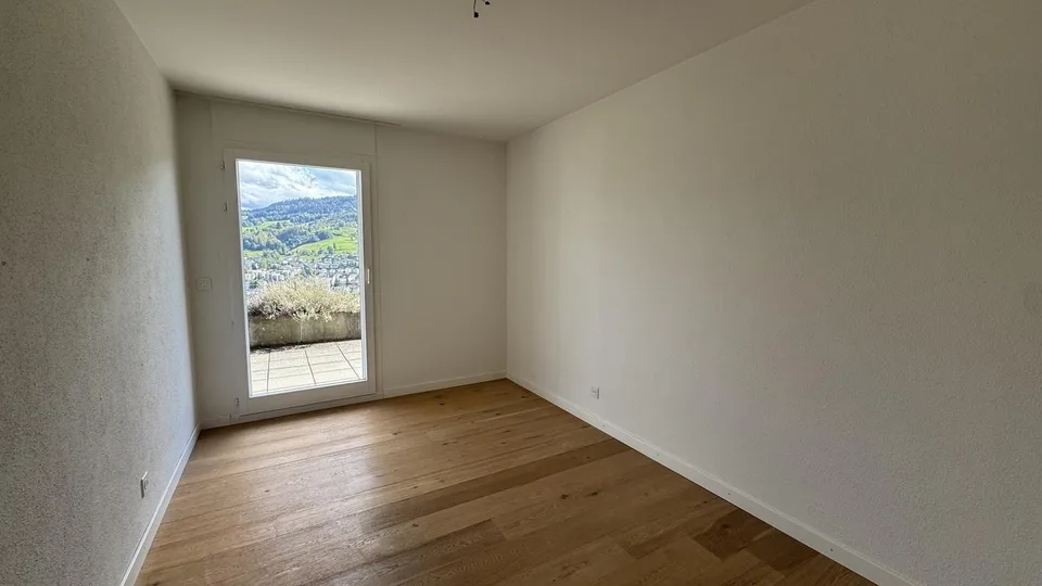 Charmante 4.5-Zimmer-Dachwohnung in Kriens – Befristet bis 30.11.2027 – Foto 5 von 8