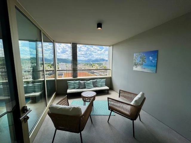 Moderne 2.5-Zimmerwohnung im 10.OG im Zentrum von Brugg-Windisch – Foto 4 von 7