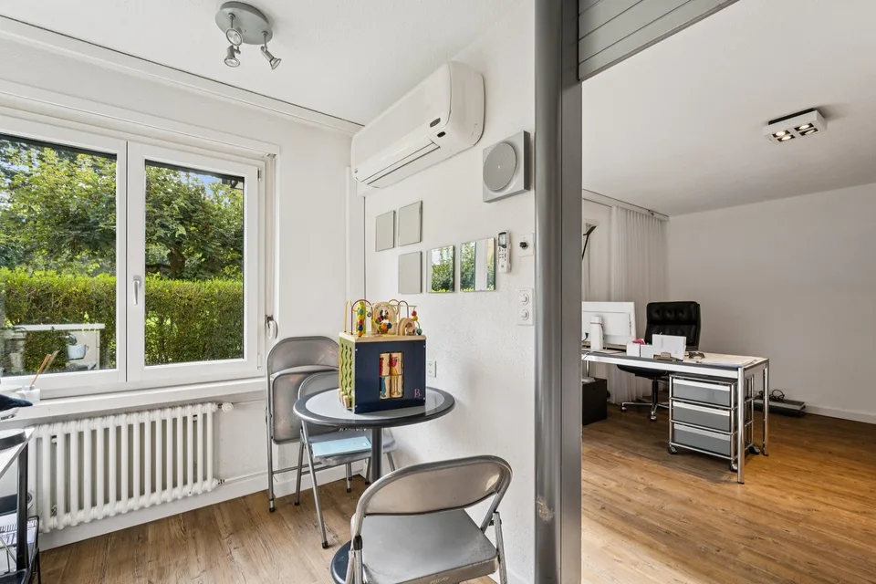 Spazio pratico/commerciale attraente di 112m2 disponibile dal 1 aprile 2027 a Malters – foto 6 di 11