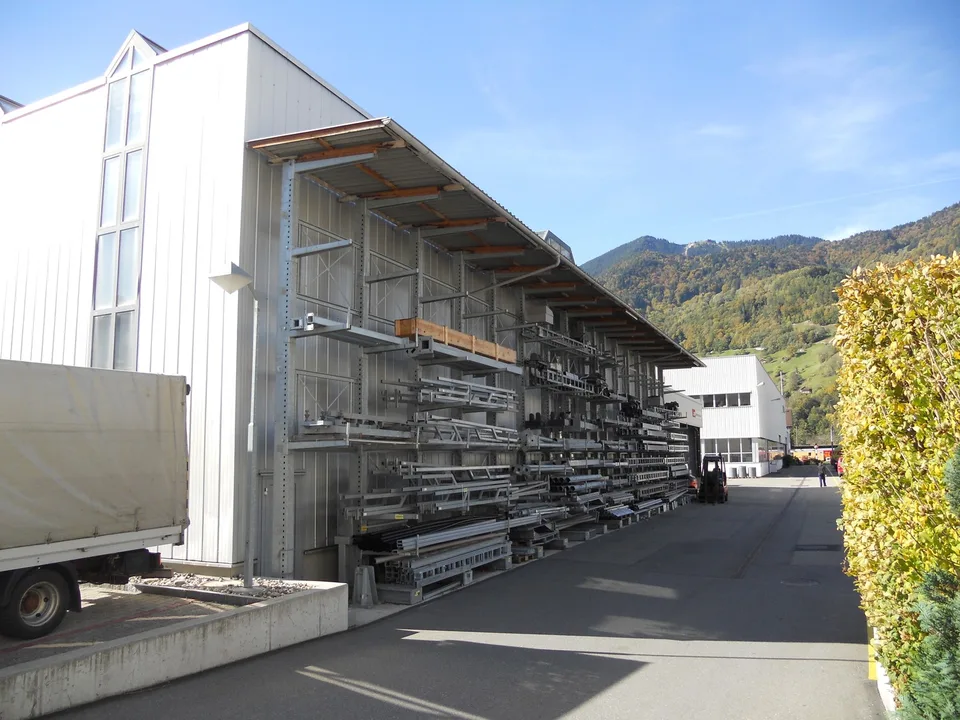 Lagerhalle zum Abbau und Abtransport – photo 3 sur 3