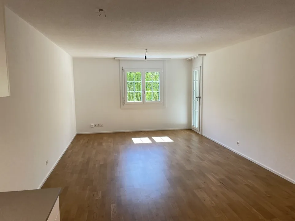Cozy 2.5-room apartment with garden seating – photo 5 of 9