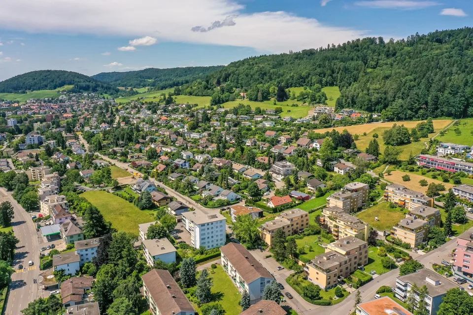 Appartamento di 3.5 locali con balcone soleggiato e vista sulla verde – foto 12 di 13