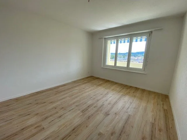 Moderne 3.5 Z-Wohnung im 2. OG mit Balkon – Foto 6 von 7