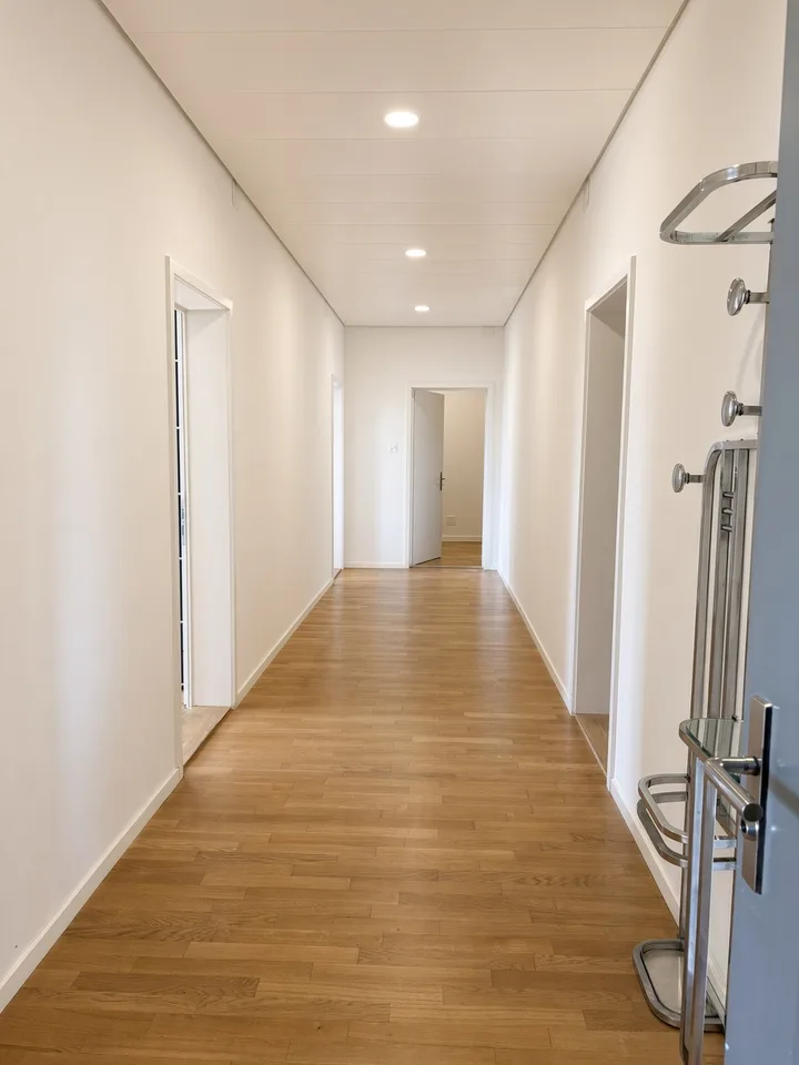 Möbliertes Büro beim Stadelhofen, Konferenzraum und Nebenkosten inklusive – Foto 5 von 11