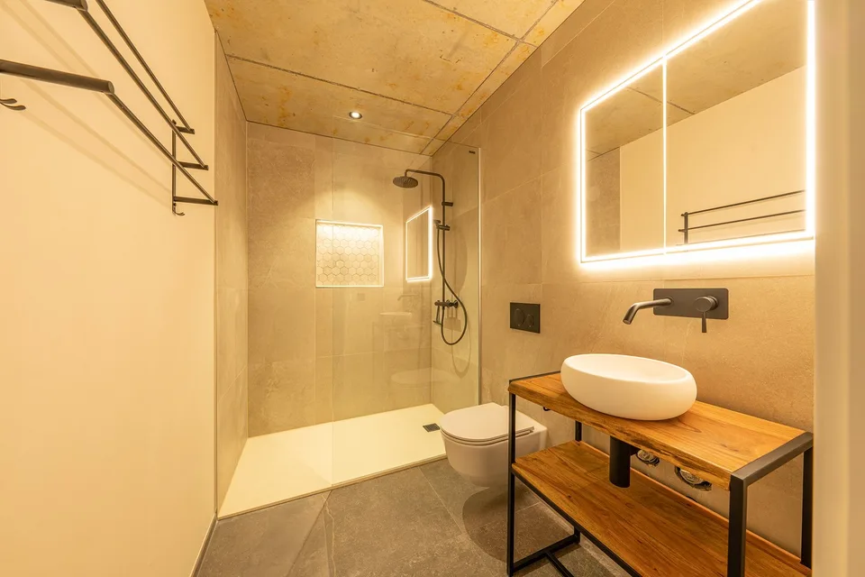 Moderne 2.5 Zimmerwohnung in Naters – Foto 8 von 8