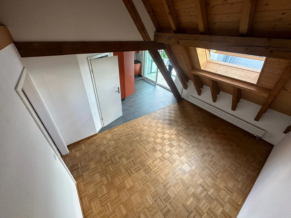 Loftwohnung 3.5 Zimmer mit grossem Balkon – Foto 4 von 6