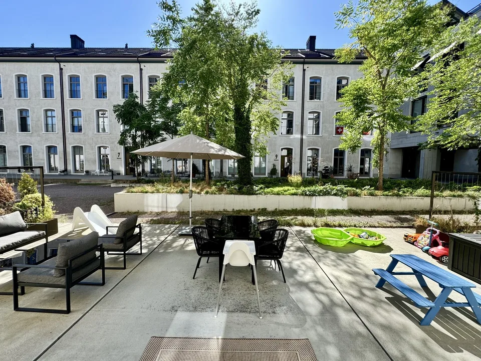 Möbliertes 2.5-Zi-Industrieloft 112 m² + 59 m² Terrasse, Uptown Mels (12 Monate) – Foto 8 von 21