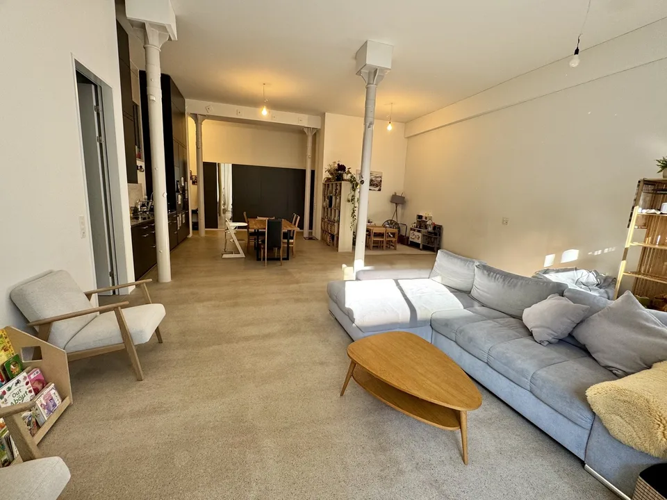 Möbliertes 2.5-Zi-Industrieloft 112 m² + 59 m² Terrasse, Uptown Mels (12 Monate) – Foto 5 von 21